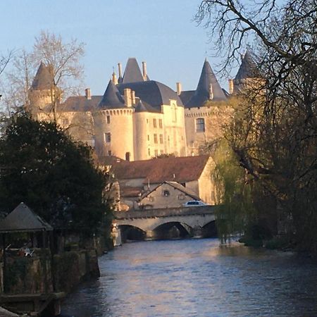 شقة Riverview Verteuil-sur-Charente المظهر الخارجي الصورة