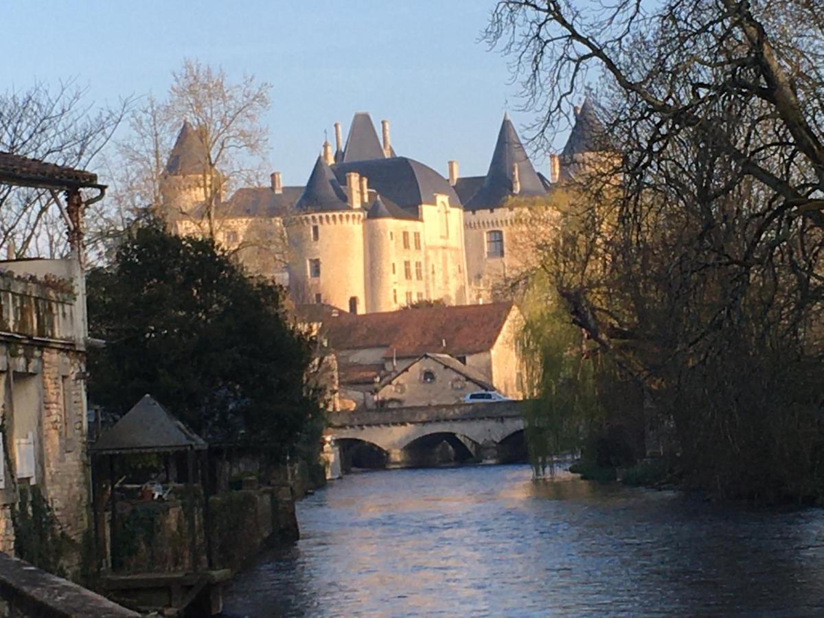 شقة Riverview Verteuil-sur-Charente المظهر الخارجي الصورة